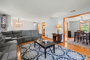 35 Mountain Edge Ct, Cheshire, CT 06410 - Photo 7