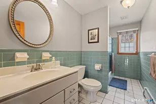 35 Mountain Edge Ct, Cheshire, CT 06410 - Photo 11