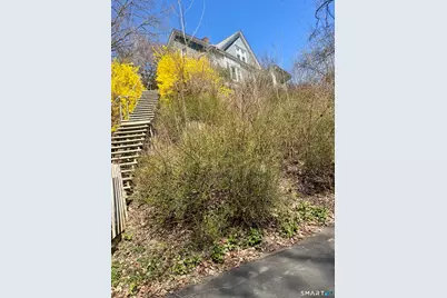 467 Bunker Hill Avenue, Waterbury, CT 06708 - Photo 5