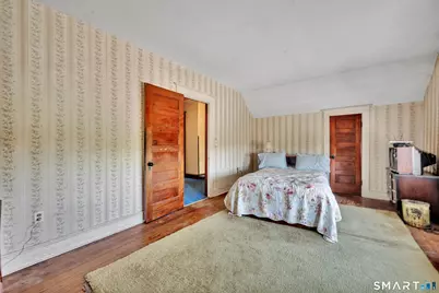 467 Bunker Hill Avenue, Waterbury, CT 06708 - Photo 17