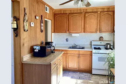 70 Baird Court, Stratford, CT 06614 - Photo 11