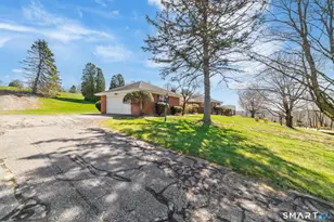 131 Sentinel Hill Rd, Derby, CT 06418 - Photo 31