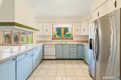 131 Sentinel Hill Road, Derby, CT 06418 - Photo 5