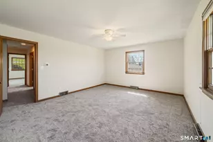 131 Sentinel Hill Rd, Derby, CT 06418 - Photo 23