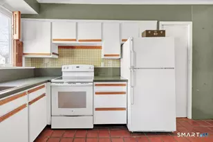 201 Housatonic Ave, Stratford, CT 06615 - Photo 25