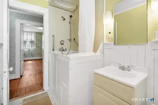 201 Housatonic Ave, Stratford, CT 06615 - Photo 35