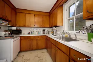 82 Pin Pack Rd, Ridgefield, CT 06877 - Photo 9