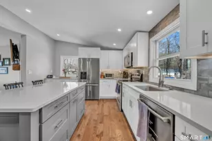 10 Grove Pl, Bethel, CT 06801 - Photo 9