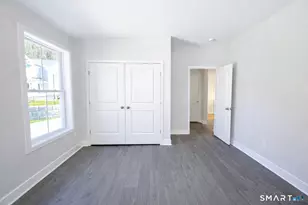 24 Glen Rd, Newtown, CT 06482 - Photo 9