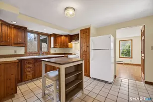 329 Howd Rd, Durham, CT 06422 - Photo 7