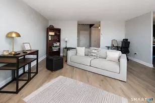 30 Woodland St, Hartford, CT 06105 - Photo 9