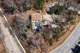 211 Salem Turnpike, Norwich, CT 06360 - Photo 3