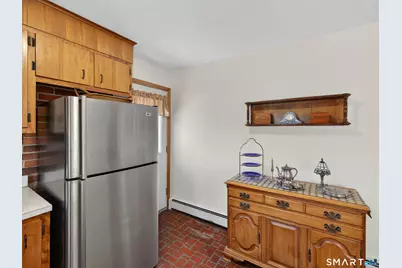 127 Pollys Lane, Montville, CT 06382 - Photo 9