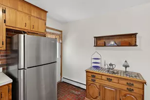 127 Pollys Ln, Montville, CT 06382 - Photo 9