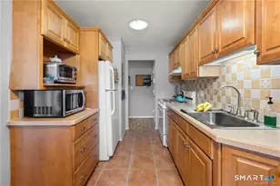 50 Greenhouse Rd, Bridgeport, CT 06606 - Photo 7