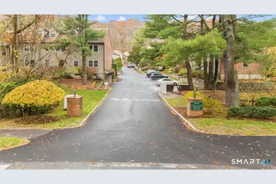 40 Village Walk #40, Wilton, CT 06897 - Photo 33