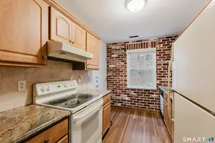 40 Village Walk, Wilton, CT 06897 - Photo 11