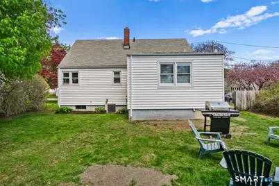 63 Richfield Road, Bridgeport, CT 06606 - Photo 9