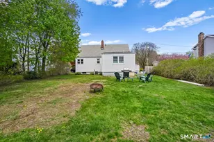 63 Richfield Rd, Bridgeport, CT 06606 - Photo 7