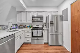 25 Grand St, Norwalk, CT 06851 - Photo 3