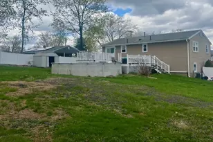 34 Keats Rd, Meriden, CT 06451 - Photo 17