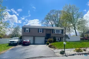 34 Keats Rd, Meriden, CT 06451 - Photo 3