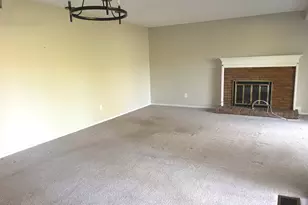 725 Heritage Vlg, Southbury, CT 06488 - Photo 3