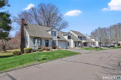 104 Carriage House House #104, Enfield, CT 06082 - Photo 3