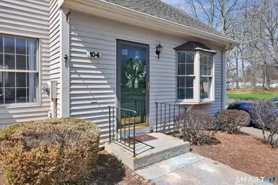 104 Carriage House House #104, Enfield, CT 06082 - Photo 7