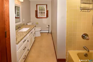 45 Grissom Rd, Manchester, CT 06042 - Photo 17