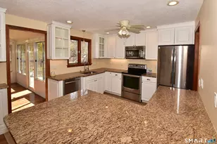 45 Grissom Rd, Manchester, CT 06042 - Photo 13