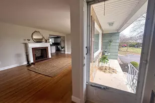 677 Middle Turnpike W, Manchester, CT 06040 - Photo 5