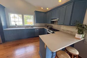 9 Sunset Beach Rd, Branford, CT 06405 - Photo 9