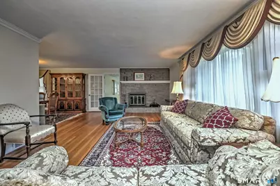 322 Hotchkiss Road, Orange, CT 06477 - Photo 7