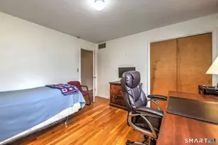 322 Hotchkiss Rd, Orange, CT 06477 - Photo 33