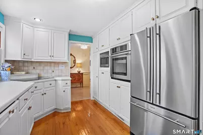 12 Sunset Circle, Woodbridge, CT 06525 - Photo 5