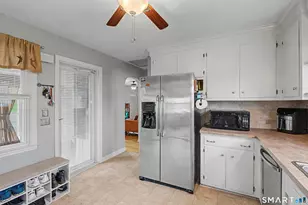 65 Jones Hill Rd, West Haven, CT 06516 - Photo 13