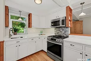 320 Ingleside Dr, Stamford, CT 06903 - Photo 17