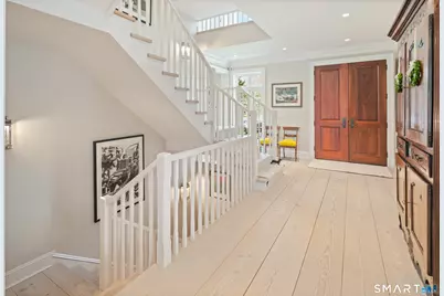 24 Llewellyn Drive, New Canaan, CT 06840 - Photo 3