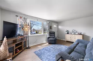 110 Smith St, Middletown, CT 06457 - Photo 3