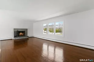 195 Post Oak Rd, Stratford, CT 06614 - Photo 3