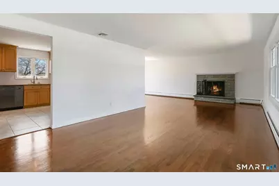 195 Post Oak Road, Stratford, CT 06614 - Photo 7