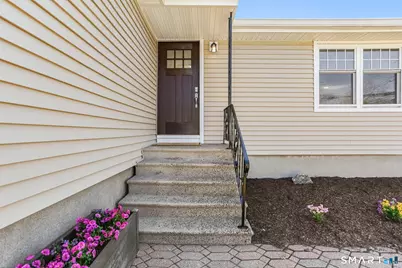 195 Post Oak Road, Stratford, CT 06614 - Photo 3