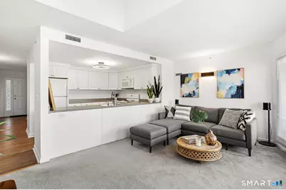 3250 Fairfield Avenue #302, Bridgeport, CT 06605 - Photo 3