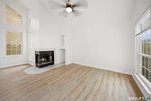 299 Carriage Crossing Ln, Middletown, CT 06457 - Photo 3