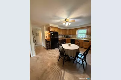 7 Willow Lane, East Lyme, CT 06333 - Photo 9