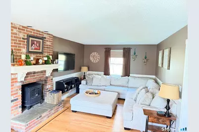 211 Robbins Road, Berlin, CT 06037 - Photo 7