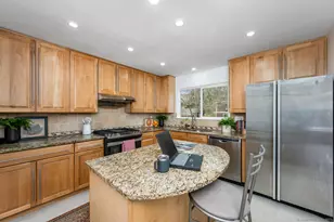 14 Amherst Rd, Greenwich, CT 06878 - Photo 9