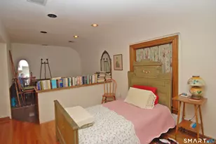 2459 Whitney Ave, Hamden, CT 06518 - Photo 17