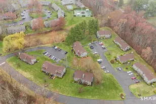 6 Walnut Ln, Brookfield, CT 06804 - Photo 3